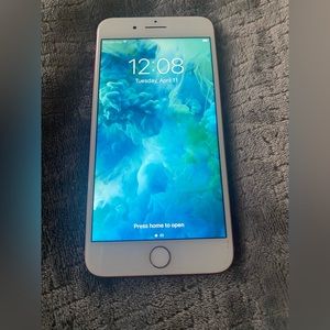 iPhone 7 Plus - (PRODUCT)Red - Unlocked perfect condition